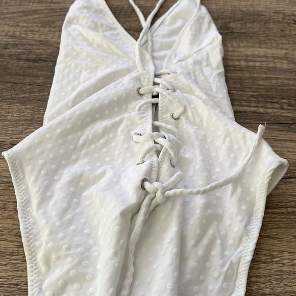 Zara body suit / possible bikini - Picture 5 of 6